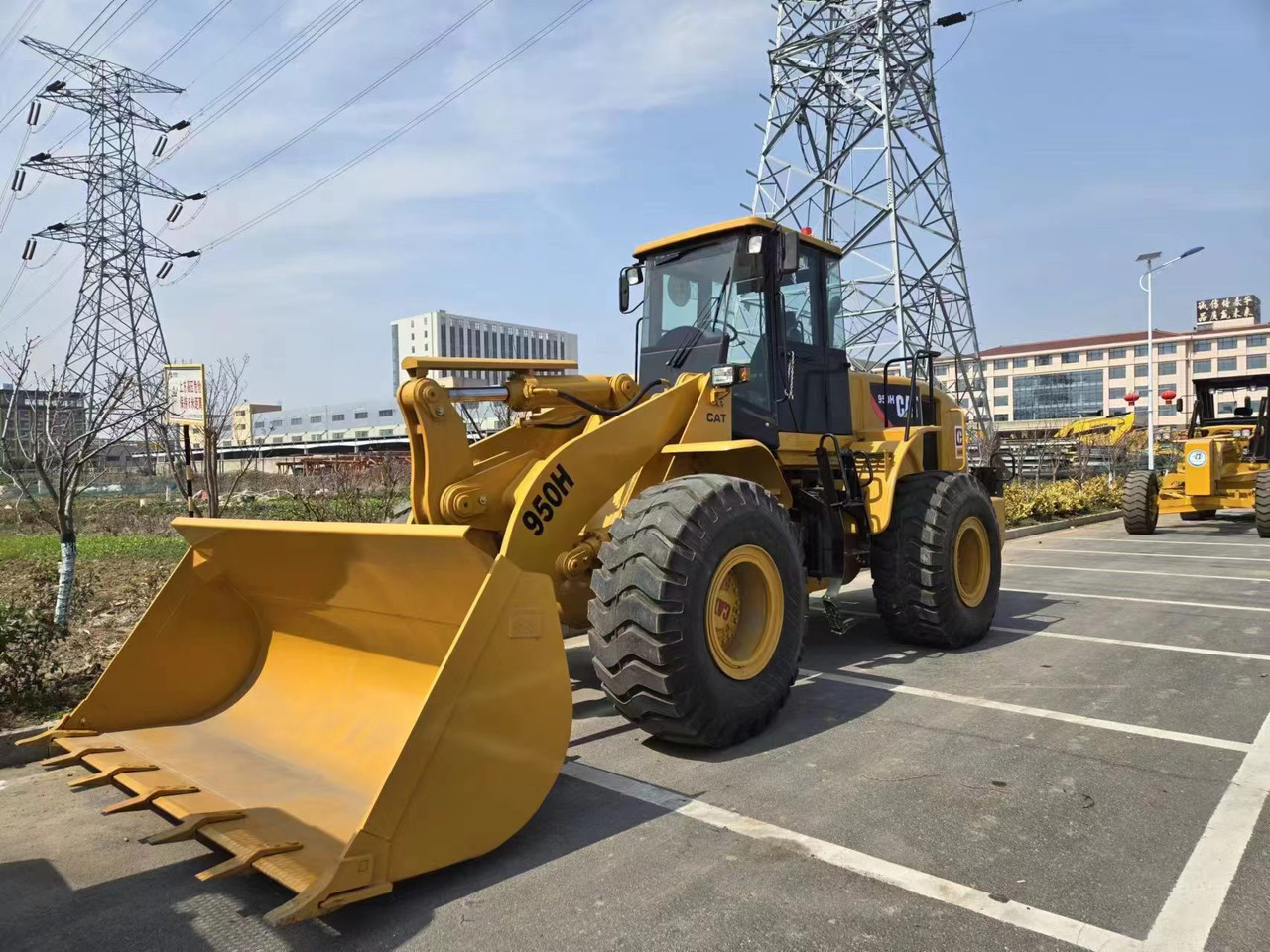 CATERPILLAR 950H - Колесен товарач: снимка 2 CATERPILLAR 950H - Колесен товарач: снимка 2