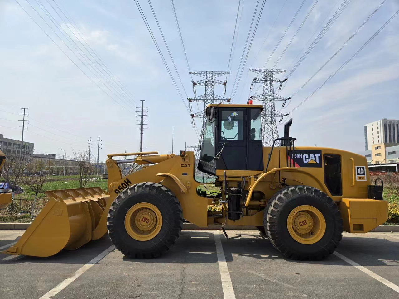 CATERPILLAR 950H - Колесен товарач: снимка 1 CATERPILLAR 950H - Колесен товарач: снимка 1