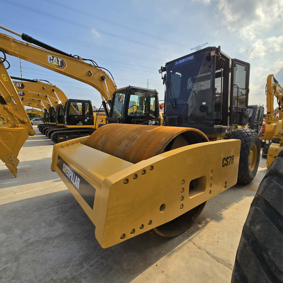 CATERPILLAR CS76 XT - Пътен валяк: снимка 3 CATERPILLAR CS76 XT - Пътен валяк: снимка 3