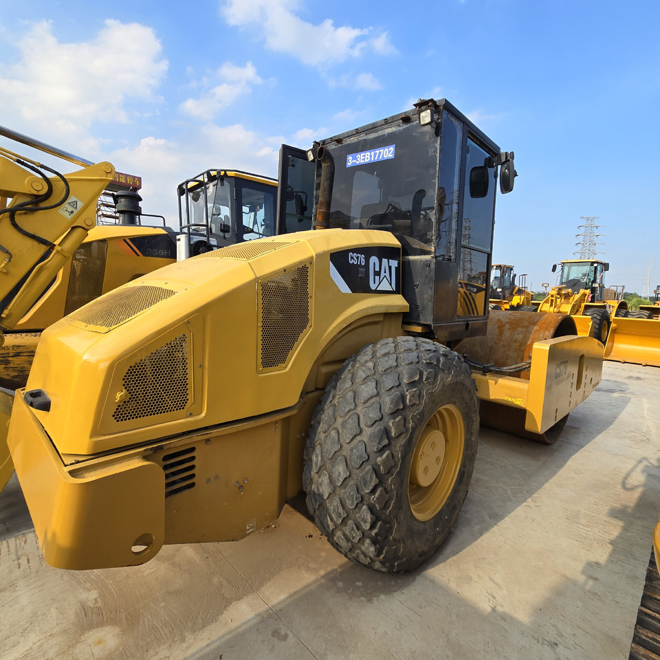 CATERPILLAR CS76 XT - Пътен валяк: снимка 5 CATERPILLAR CS76 XT - Пътен валяк: снимка 5