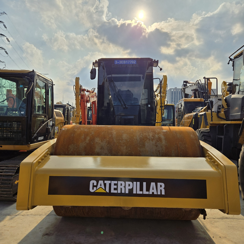 CATERPILLAR CS76 XT - Пътен валяк: снимка 2 CATERPILLAR CS76 XT - Пътен валяк: снимка 2