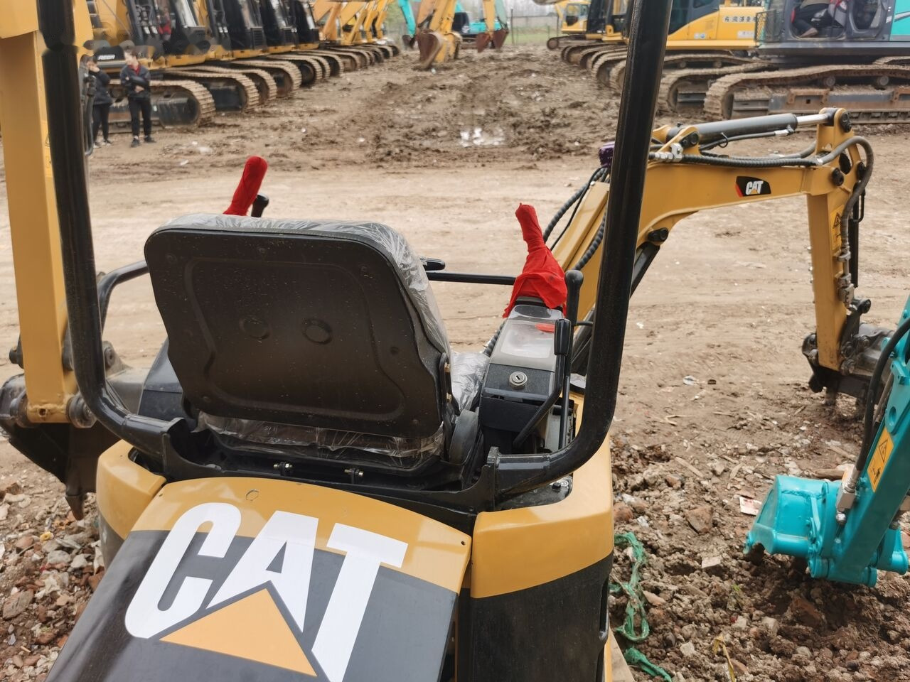 Caterpillar 301.5CR - Мини багер: снимка 4 Caterpillar 301.5CR - Мини багер: снимка 4
