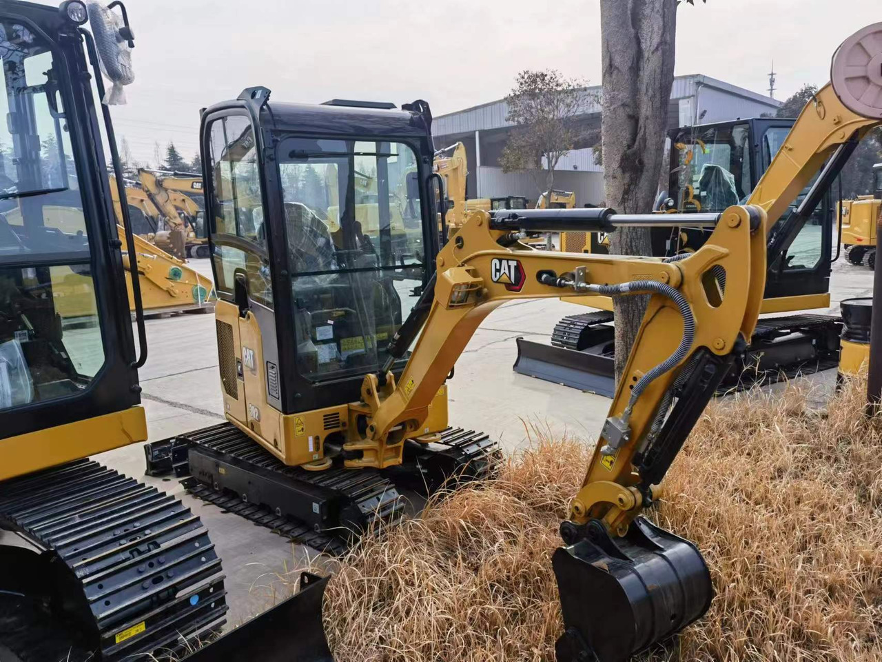Caterpillar 302 - Верижен багер: снимка 4 Caterpillar 302 - Верижен багер: снимка 4