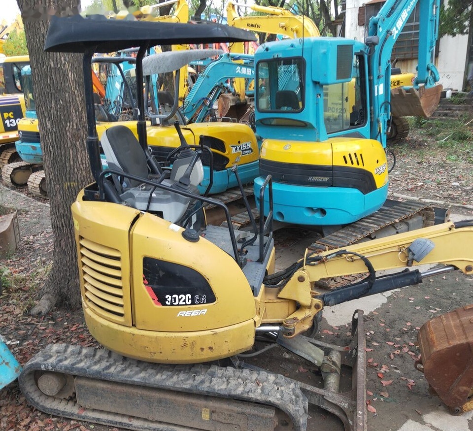 Caterpillar 302C - Мини багер: снимка 4 Caterpillar 302C - Мини багер: снимка 4