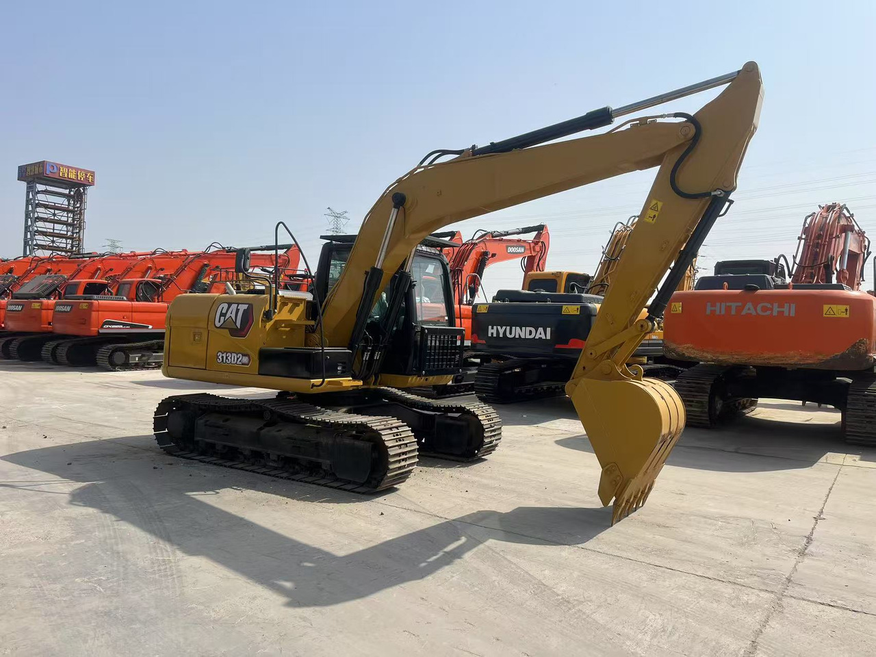 Caterpillar 313D2 - Верижен багер: снимка 5 Caterpillar 313D2 - Верижен багер: снимка 5