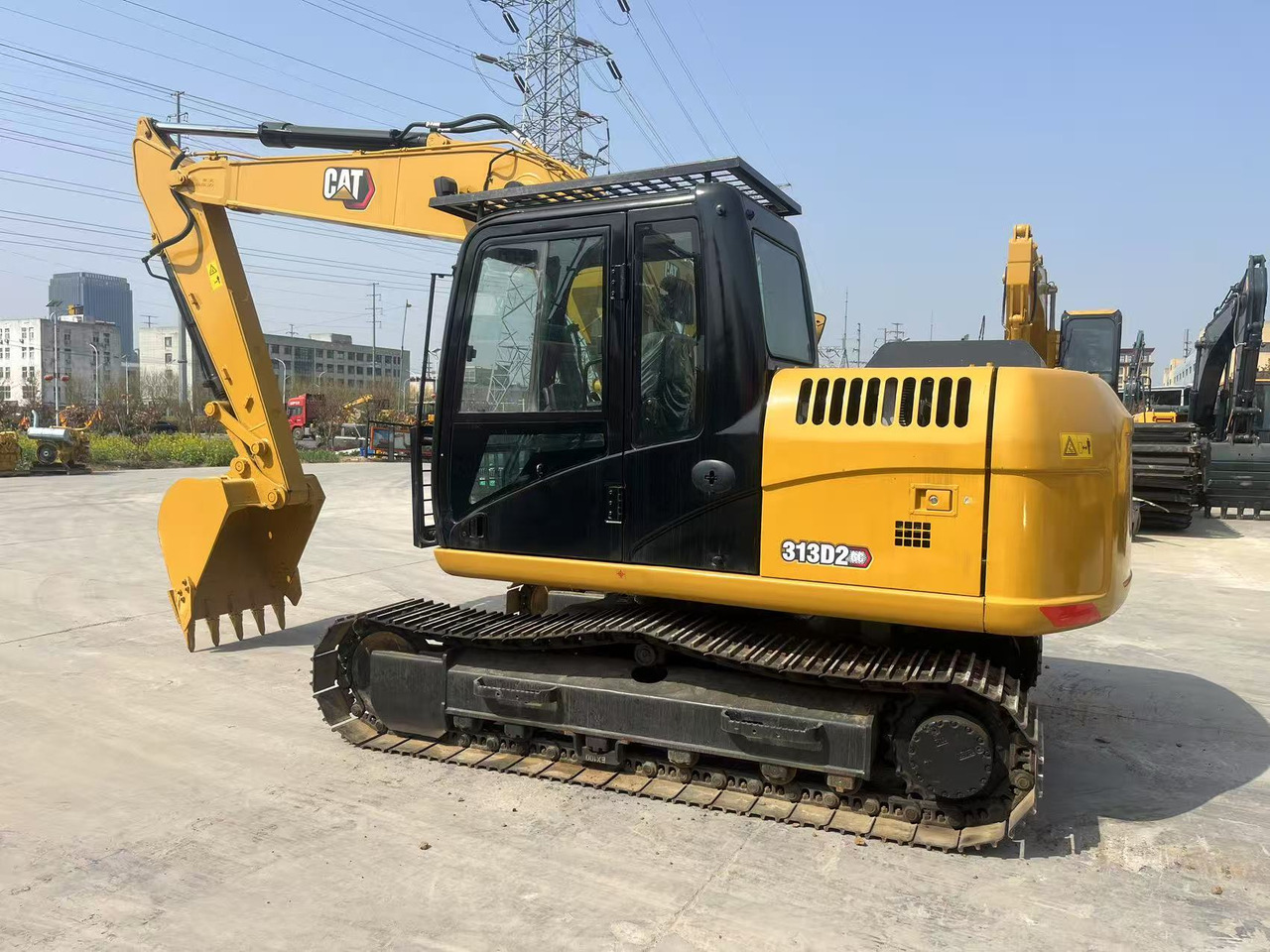 Caterpillar 313D2 - Верижен багер: снимка 2 Caterpillar 313D2 - Верижен багер: снимка 2