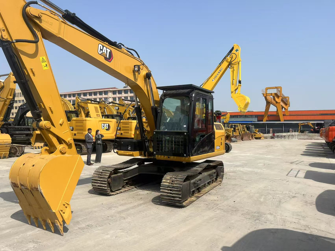 Caterpillar 313D2 - Верижен багер: снимка 1 Caterpillar 313D2 - Верижен багер: снимка 1
