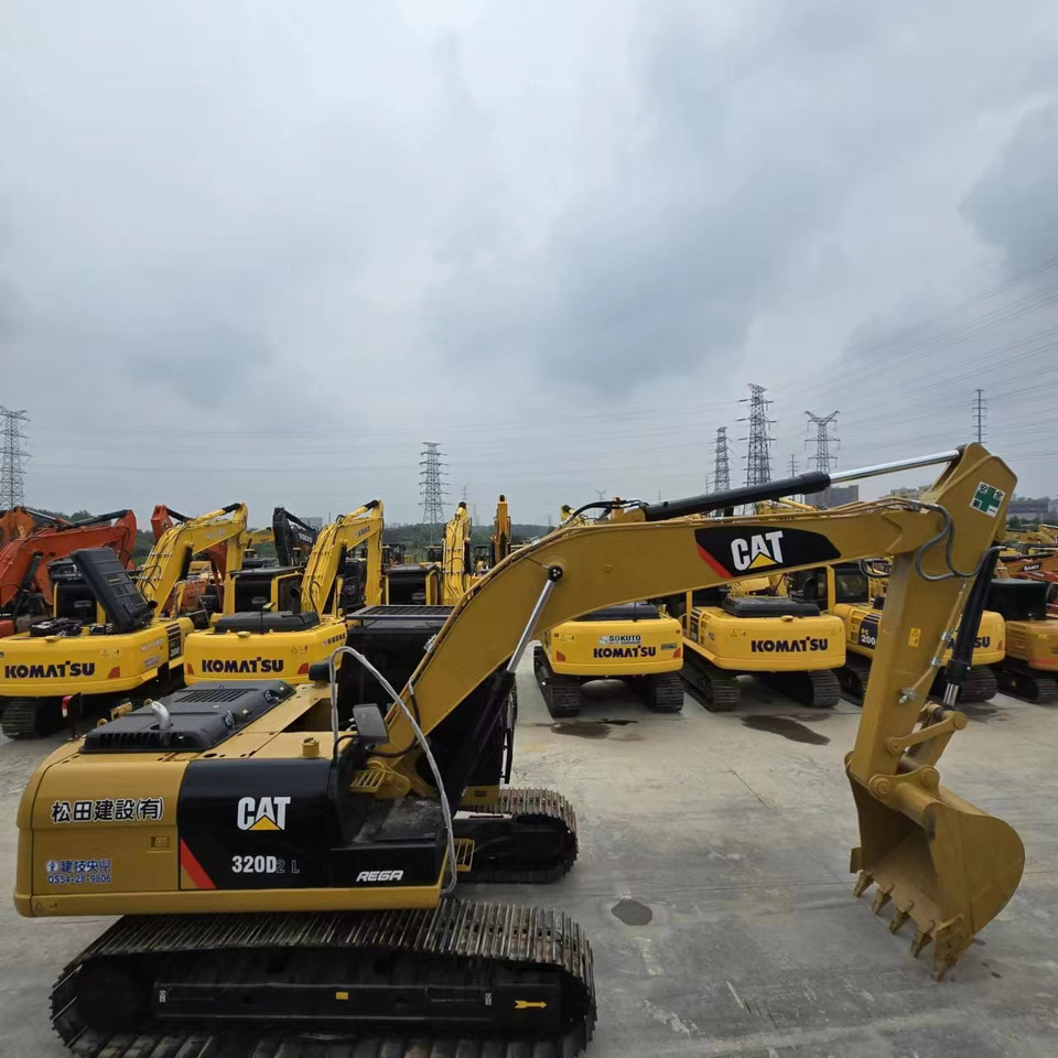 Caterpillar 320D2L - Верижен багер: снимка 4 Caterpillar 320D2L - Верижен багер: снимка 4
