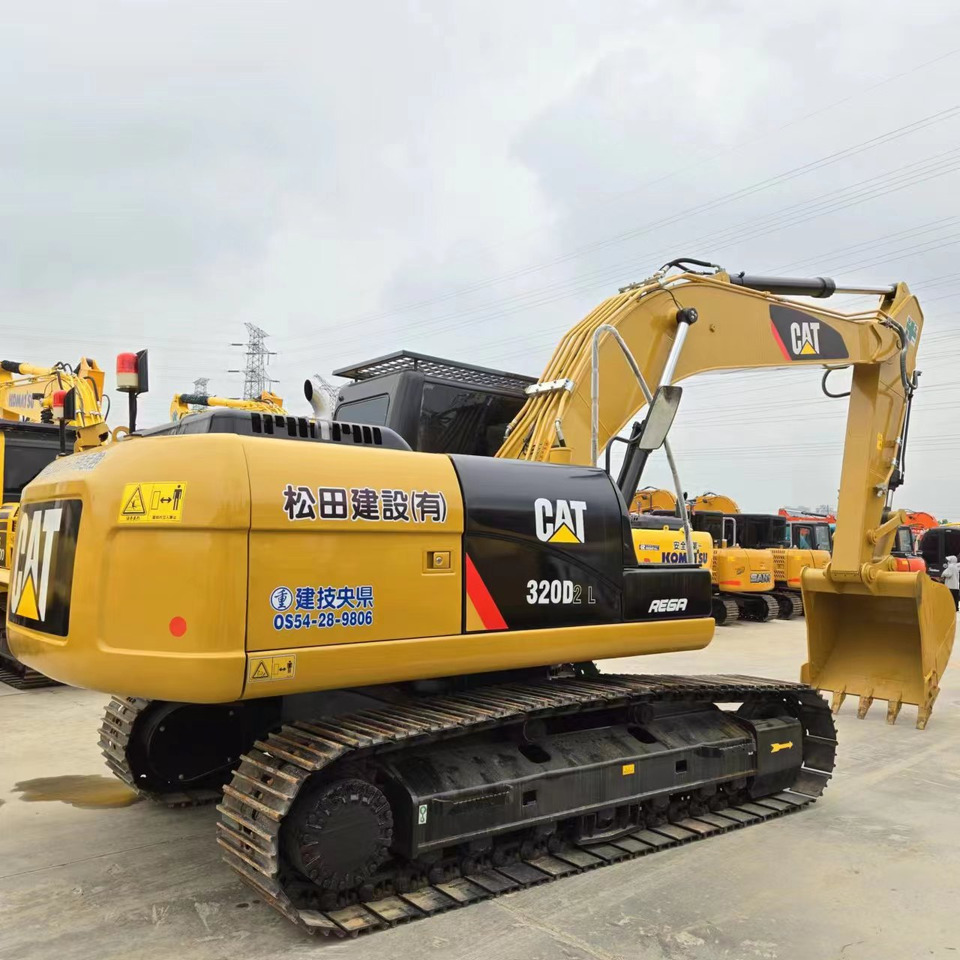 Caterpillar 320D2L - Верижен багер: снимка 3 Caterpillar 320D2L - Верижен багер: снимка 3