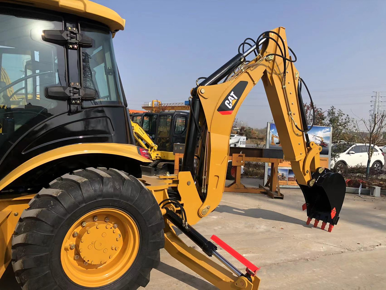 Caterpillar 420F - Багер-товарач: снимка 2 Caterpillar 420F - Багер-товарач: снимка 2