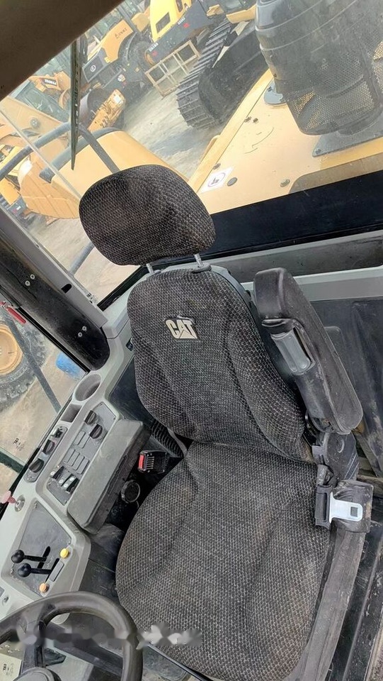 Caterpillar 950GC - Колесен товарач: снимка 5 Caterpillar 950GC - Колесен товарач: снимка 5