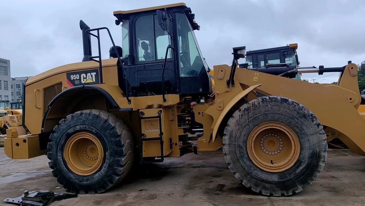 Caterpillar 950GC - Колесен товарач: снимка 1 Caterpillar 950GC - Колесен товарач: снимка 1