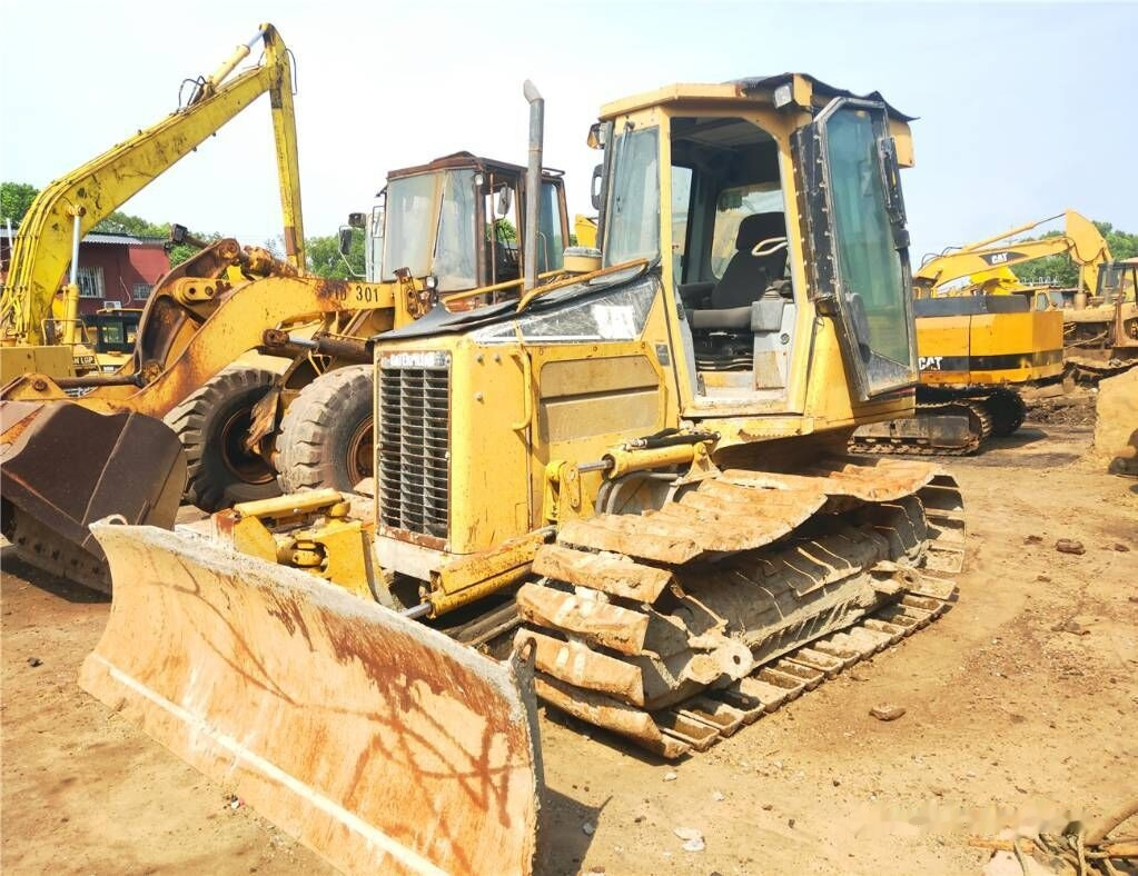 Булдозер Caterpillar D3G: снимка 7
