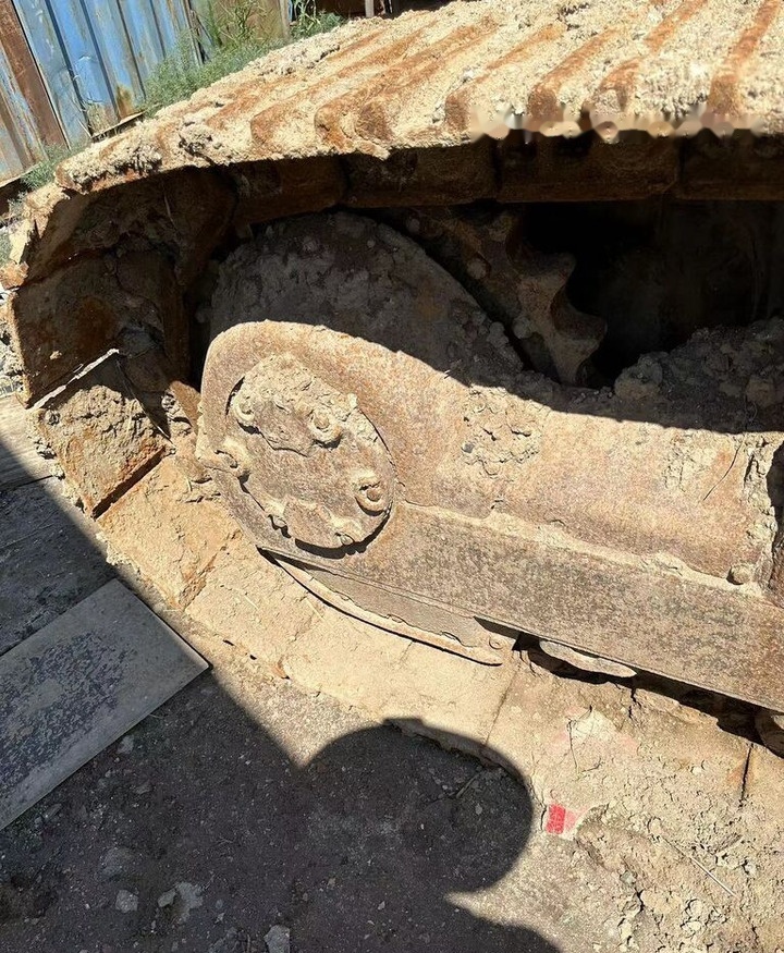 Caterpillar D6G-2 - Булдозер: снимка 2 Caterpillar D6G-2 - Булдозер: снимка 2