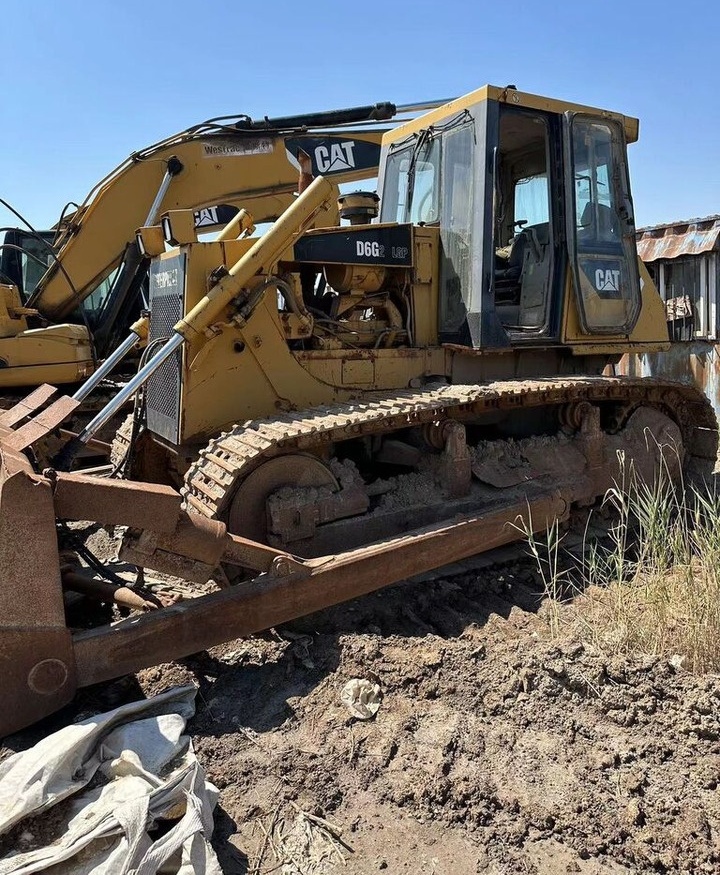 Caterpillar D6G-2 - Булдозер: снимка 3 Caterpillar D6G-2 - Булдозер: снимка 3