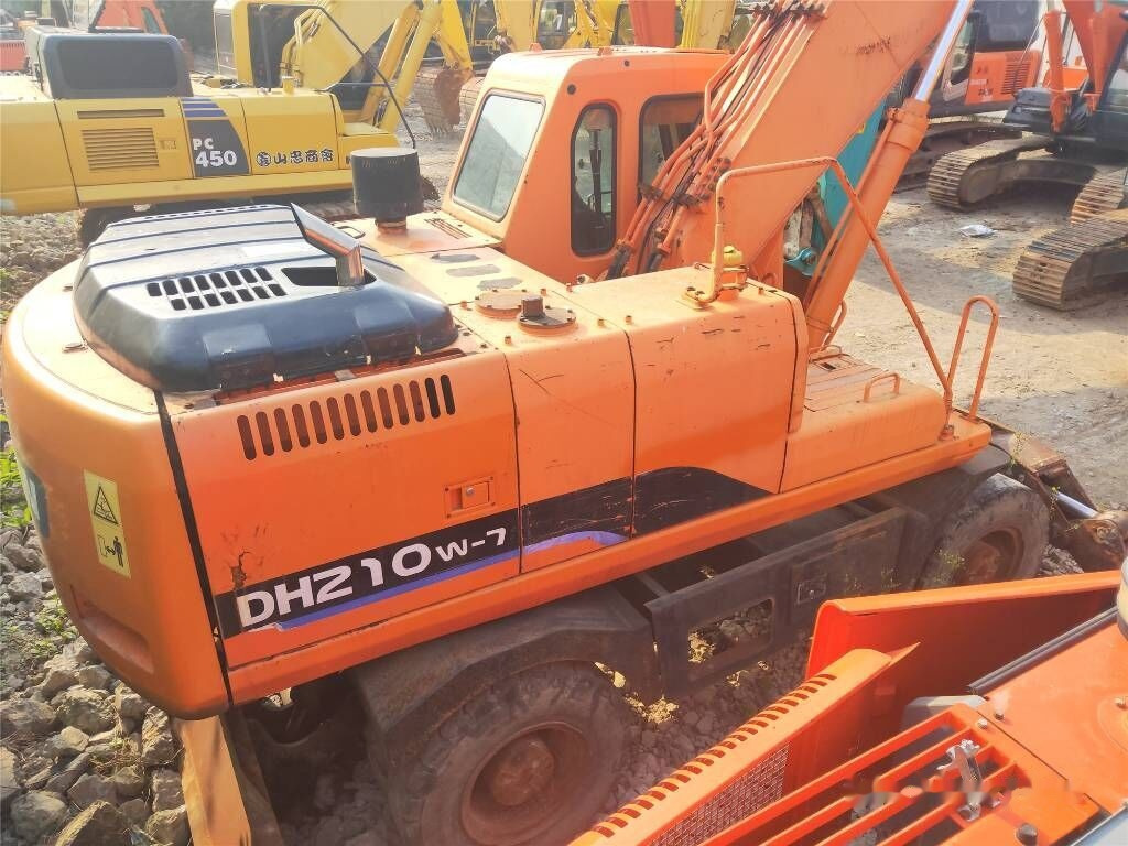 Doosan DH 210 W-7 - Колесен багер: снимка 3 Doosan DH 210 W-7 - Колесен багер: снимка 3