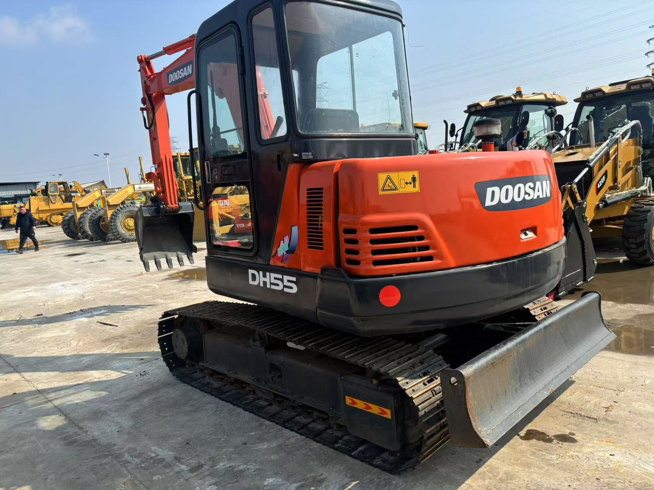 Doosan DH55 - Мини багер: снимка 4 Doosan DH55 - Мини багер: снимка 4