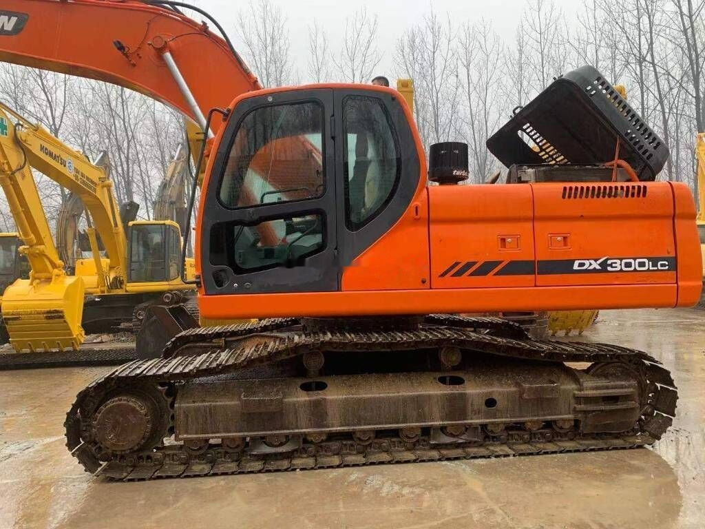 Doosan DX 300 LC - Верижен багер: снимка 3 Doosan DX 300 LC - Верижен багер: снимка 3