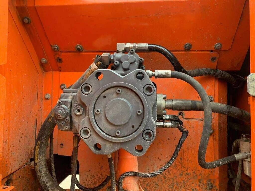Doosan DX 300 LC - Верижен багер: снимка 5 Doosan DX 300 LC - Верижен багер: снимка 5