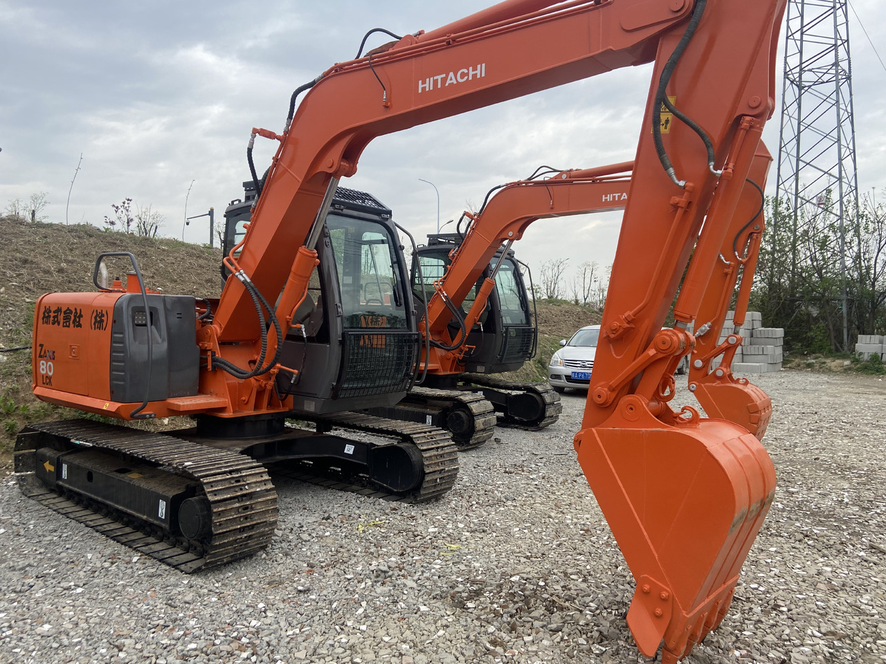 HITACHI ZX80 - Мини багер: снимка 3 HITACHI ZX80 - Мини багер: снимка 3