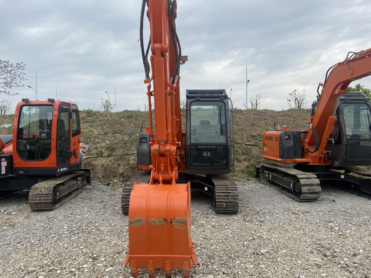 HITACHI ZX80 - Мини багер: снимка 5 HITACHI ZX80 - Мини багер: снимка 5