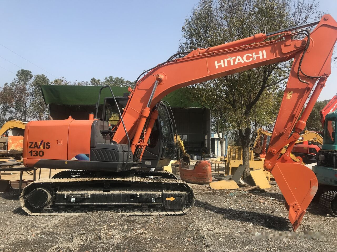 Hitachi ZX130 - Верижен багер: снимка 4 Hitachi ZX130 - Верижен багер: снимка 4