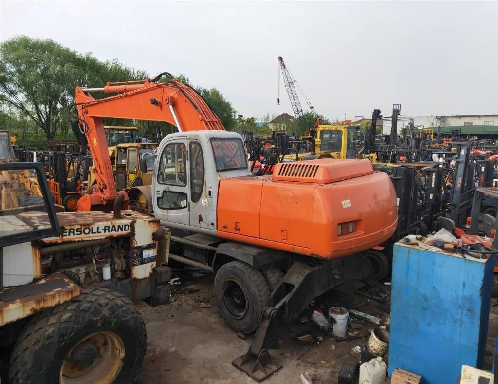 Hitachi ZX160WD - Колесен багер: снимка 5 Hitachi ZX160WD - Колесен багер: снимка 5