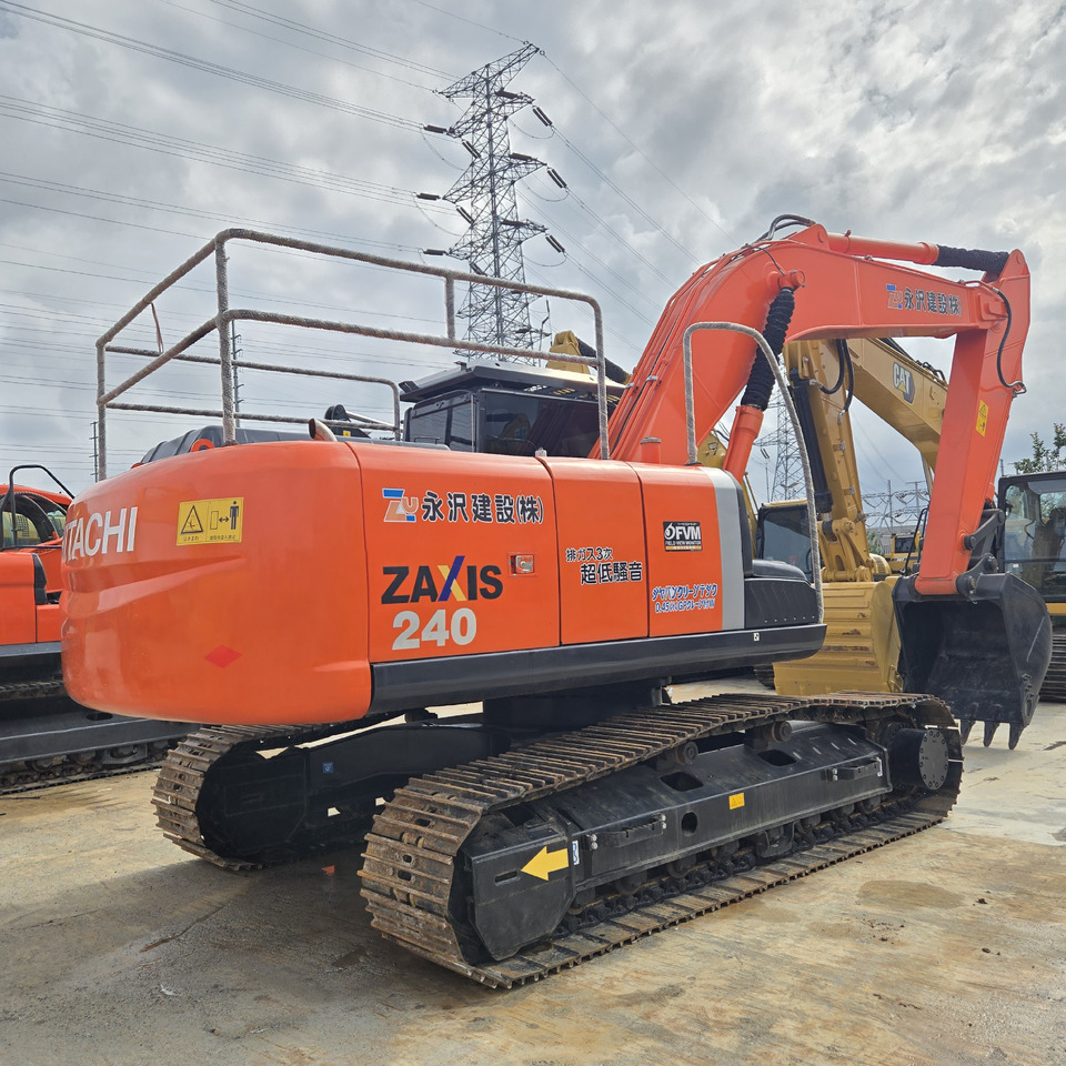 Hitachi ZX240 - Багер: снимка 4 Hitachi ZX240 - Багер: снимка 4