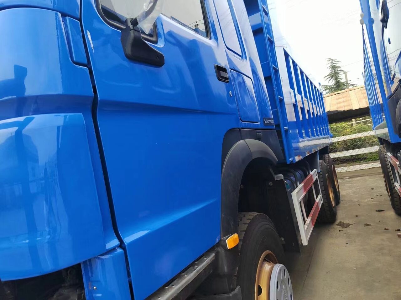 Howo - Самосвал камион: снимка 3 Howo - Самосвал камион: снимка 3