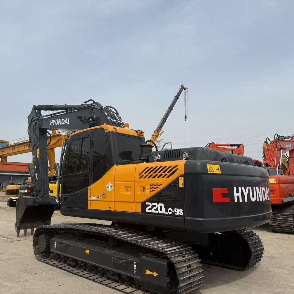 Hyundai 220LC-9S - Верижен багер: снимка 3 Hyundai 220LC-9S - Верижен багер: снимка 3