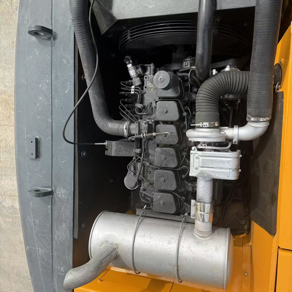 Hyundai 220LC-9S - Верижен багер: снимка 5 Hyundai 220LC-9S - Верижен багер: снимка 5
