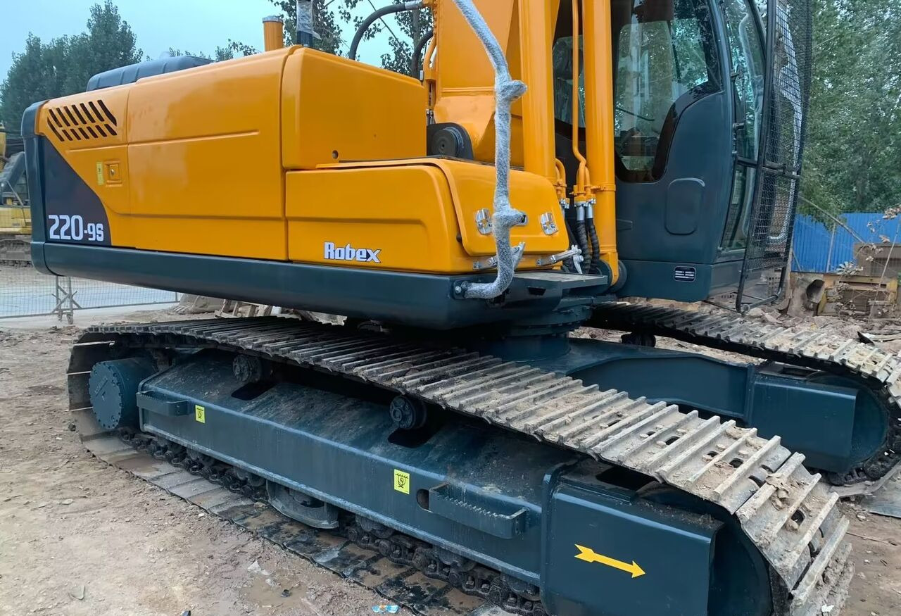 Hyundai R220-9S - Верижен багер: снимка 5 Hyundai R220-9S - Верижен багер: снимка 5