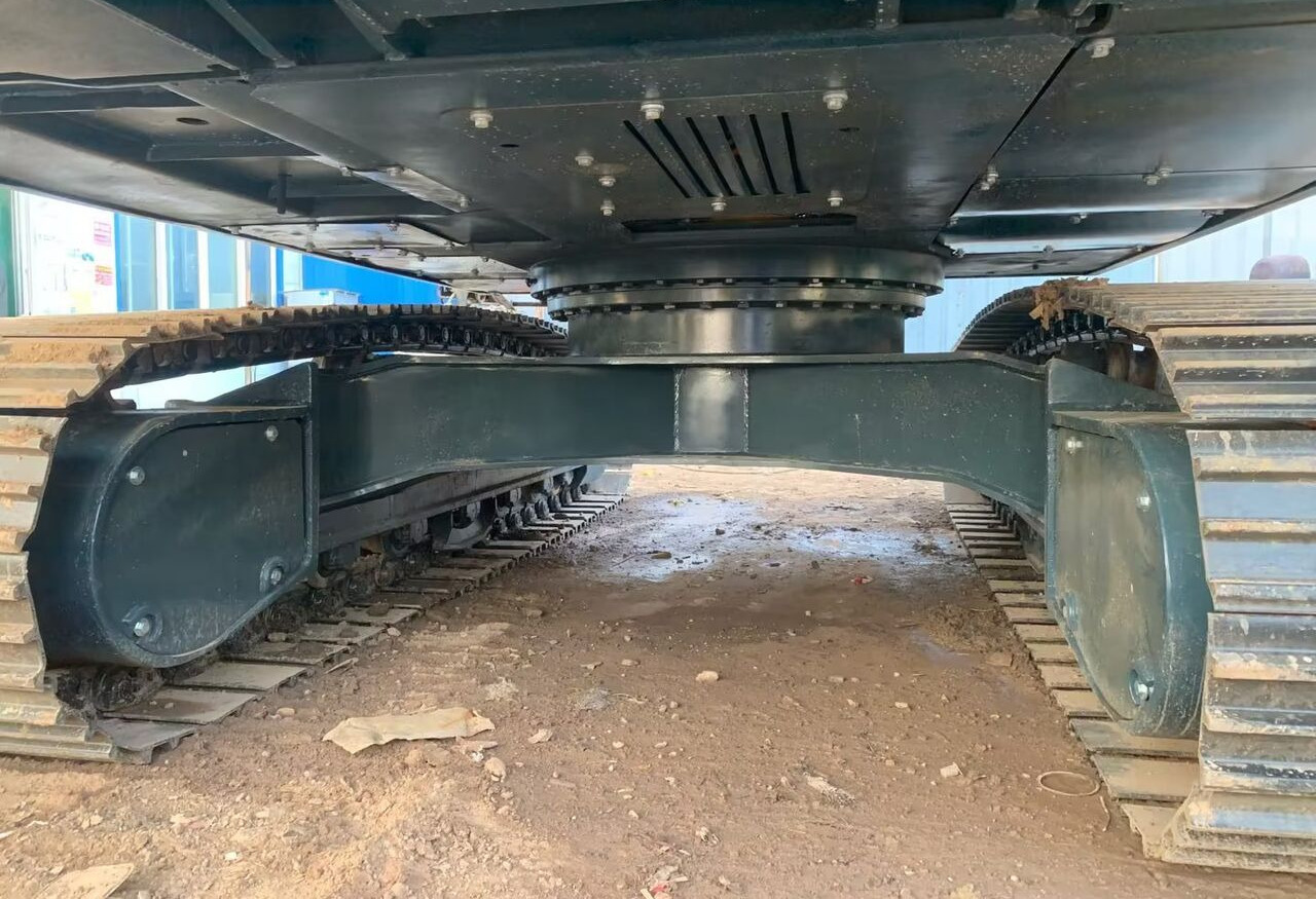 Hyundai R220-9S - Верижен багер: снимка 3 Hyundai R220-9S - Верижен багер: снимка 3
