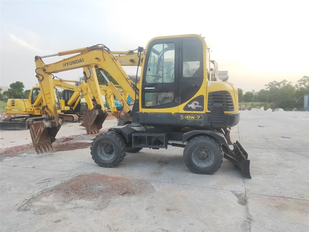 Hyundai R60W-7 - Колесен багер: снимка 5 Hyundai R60W-7 - Колесен багер: снимка 5