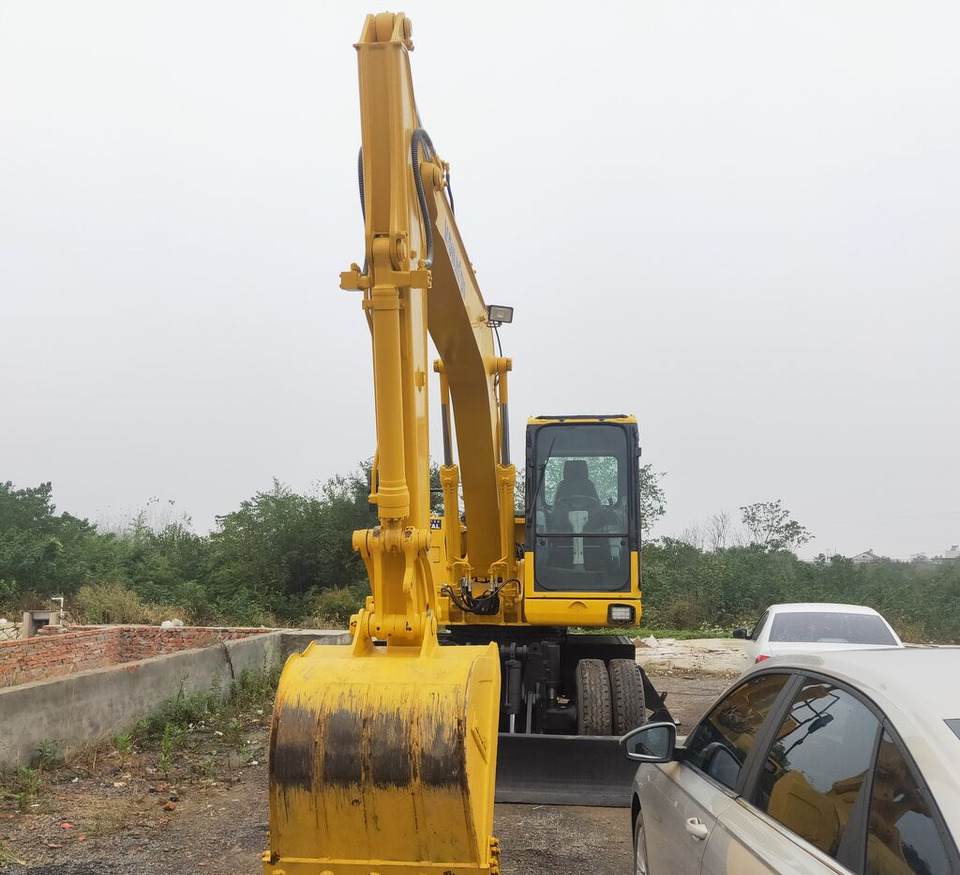 Komatsu PW160 - Колесен багер: снимка 2 Komatsu PW160 - Колесен багер: снимка 2
