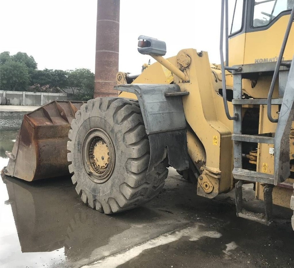 Komatsu WA500 - Колесен товарач: снимка 2 Komatsu WA500 - Колесен товарач: снимка 2