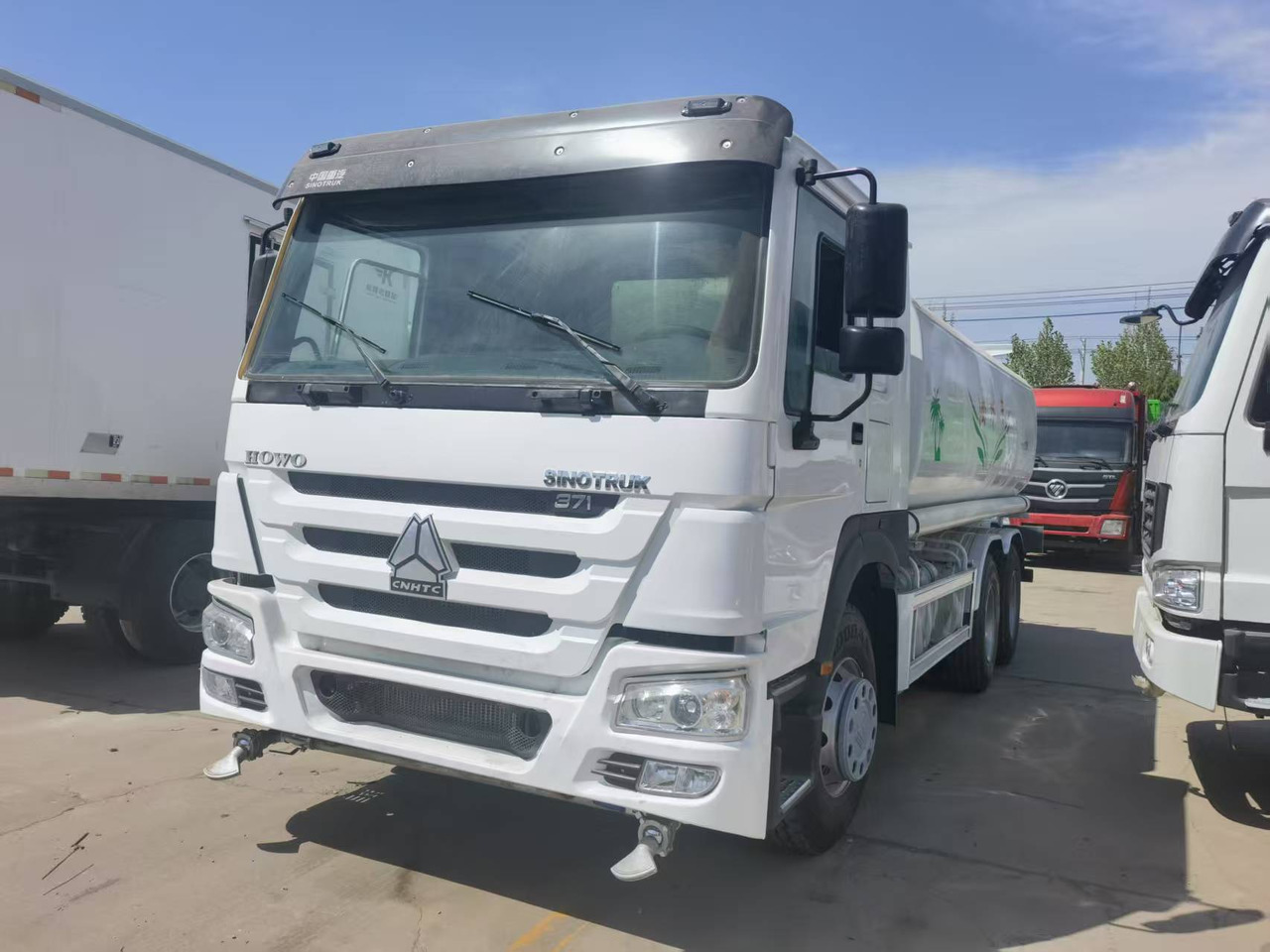Sinotruk HOWO 371 6*4 Sprinkler truck - Комунална/ Специална техника: снимка 4 Sinotruk HOWO 371 6*4 Sprinkler truck - Комунална/ Специална техника: снимка 4