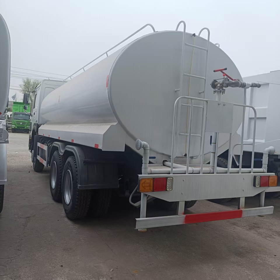 Sinotruk HOWO 375 6*4 Sprinkler - Комунална/ Специална техника: снимка 3 Sinotruk HOWO 375 6*4 Sprinkler - Комунална/ Специална техника: снимка 3