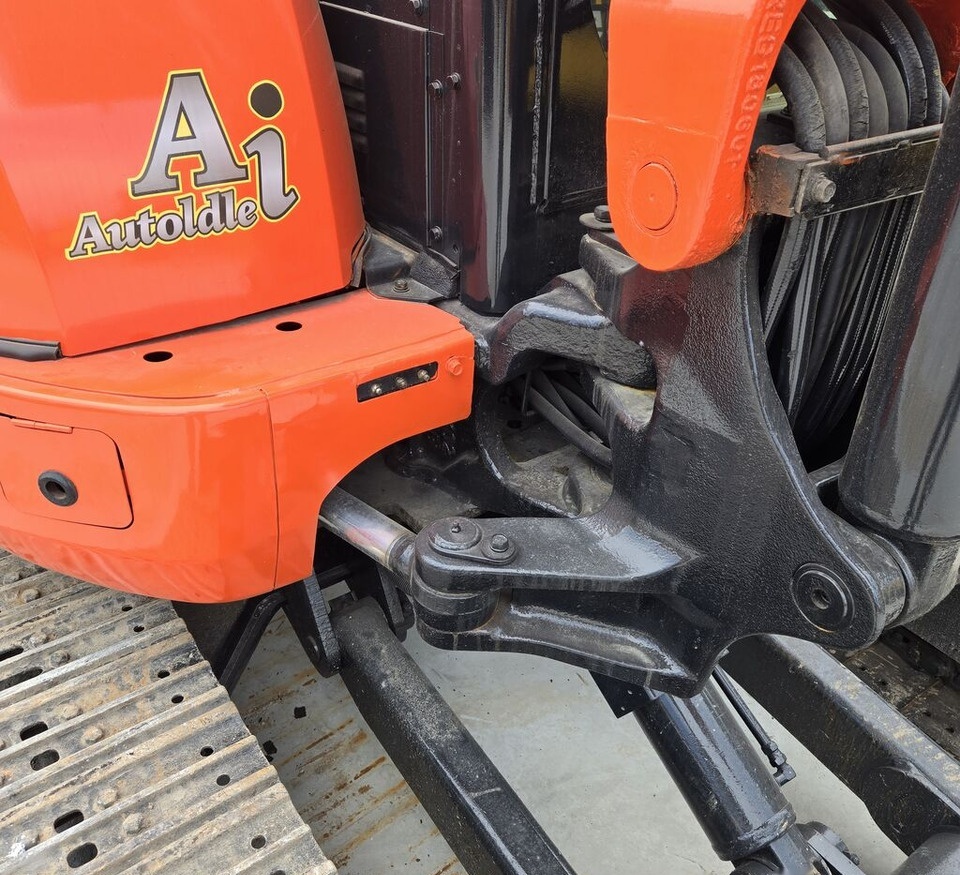 Kubota KX155-3 - Мини багер: снимка 5 Kubota KX155-3 - Мини багер: снимка 5