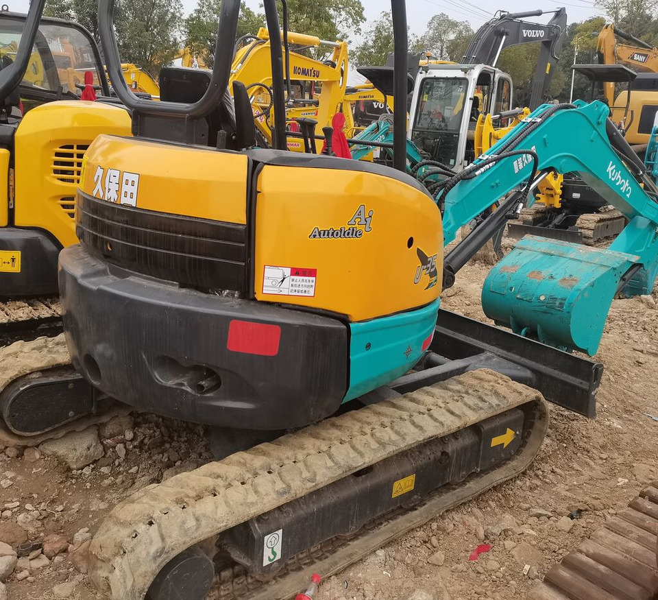 Kubota U35 - Мини багер: снимка 3 Kubota U35 - Мини багер: снимка 3