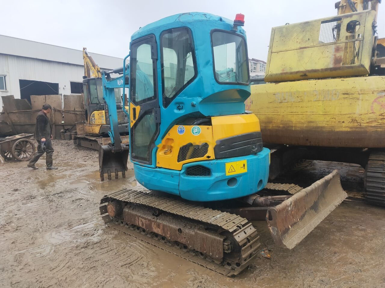 Kubota U35 - Мини багер: снимка 5 Kubota U35 - Мини багер: снимка 5