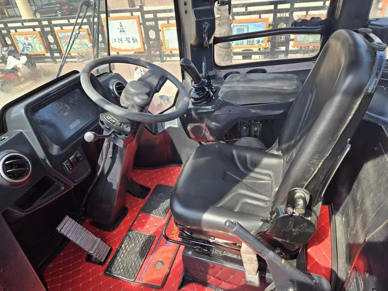 LiuGong 856H - Колесен товарач: снимка 3 LiuGong 856H - Колесен товарач: снимка 3