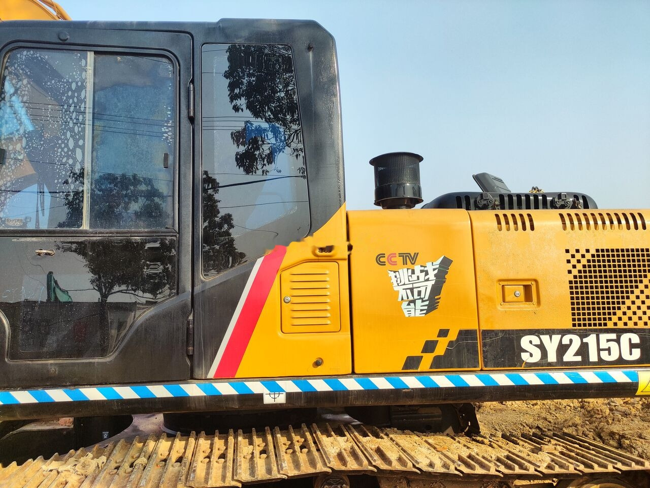 Sany SY215C - Верижен багер: снимка 1 Sany SY215C - Верижен багер: снимка 1