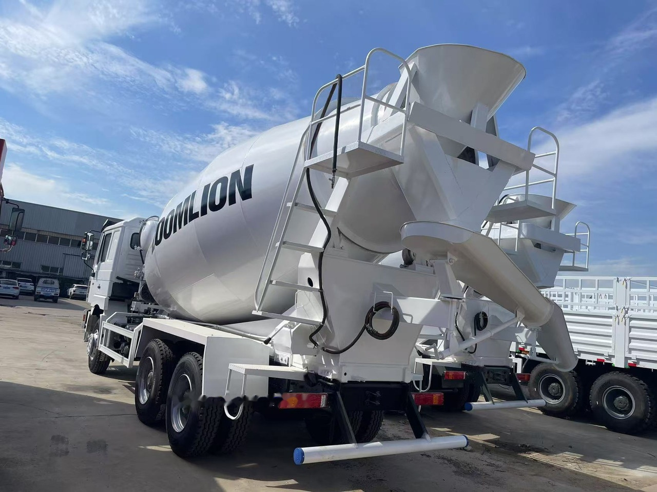 Shacman F3000 Concrete mixer truck - Бетоновоз: снимка 3 Shacman F3000 Concrete mixer truck - Бетоновоз: снимка 3