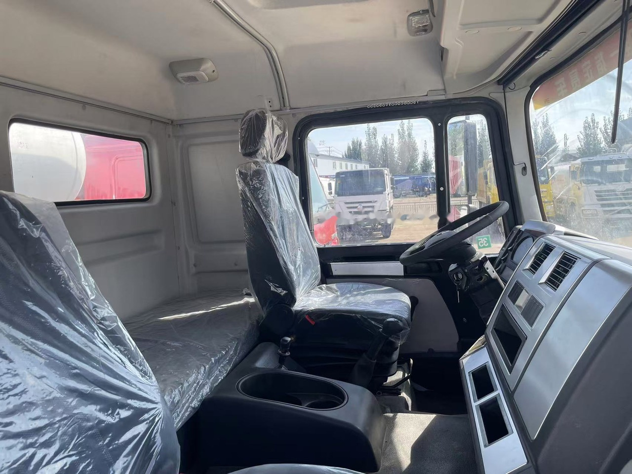 Shacman F3000 Concrete mixer truck - Бетоновоз: снимка 2 Shacman F3000 Concrete mixer truck - Бетоновоз: снимка 2