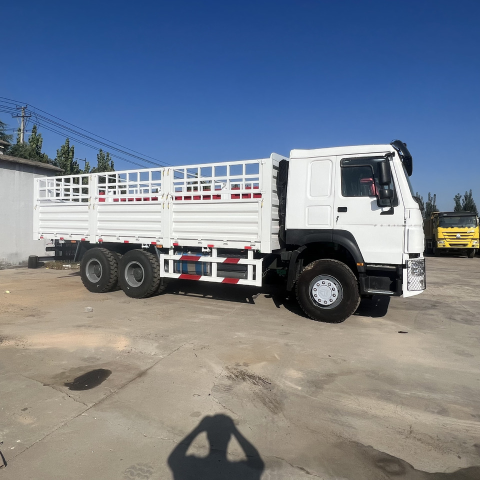 Бордови камион Sinotruk HOWO 371 6*4 Fence truck: снимка 8