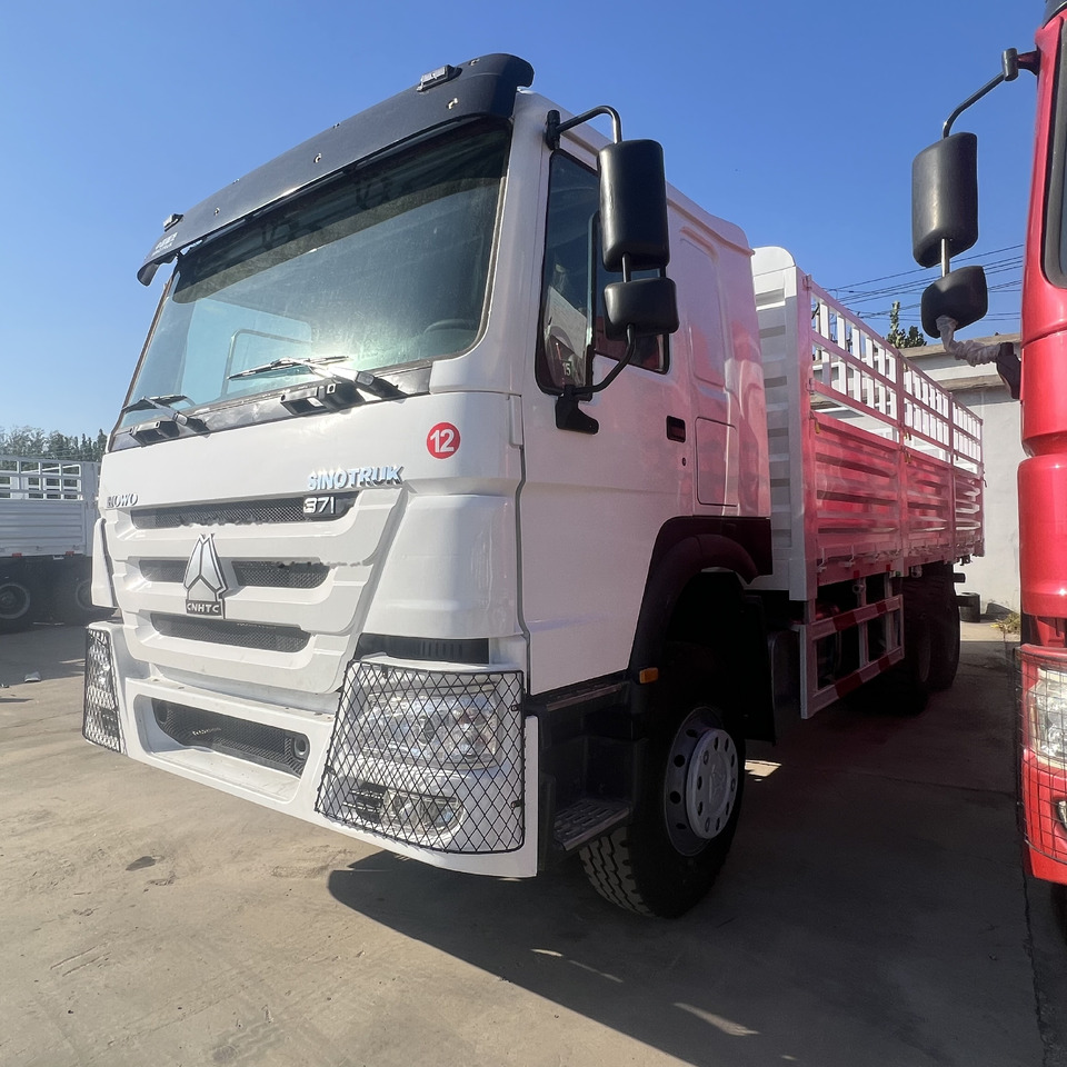 Бордови камион Sinotruk HOWO 371 6*4 Fence truck: снимка 6