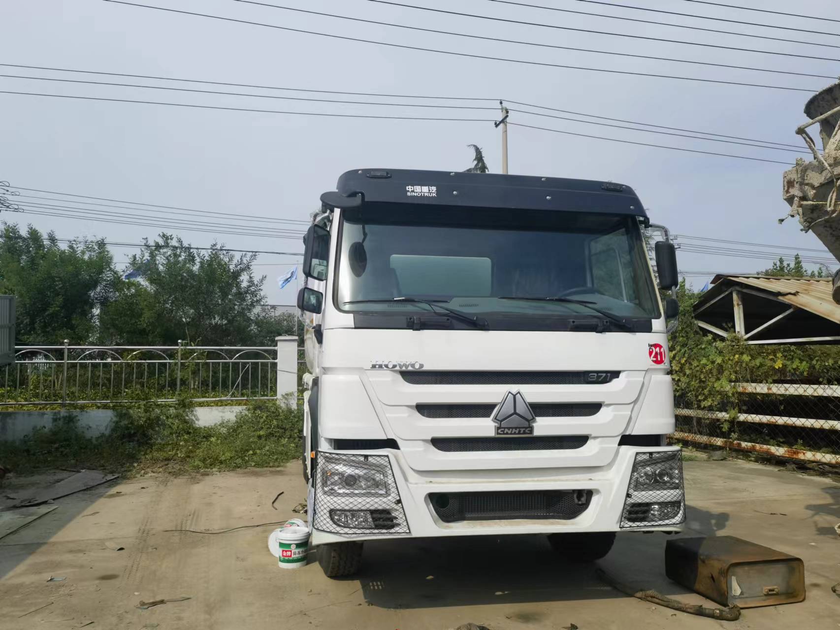 Sinotruk HOWO 371 6*4 Tank truck - Камион цистерна: снимка 4 Sinotruk HOWO 371 6*4 Tank truck - Камион цистерна: снимка 4