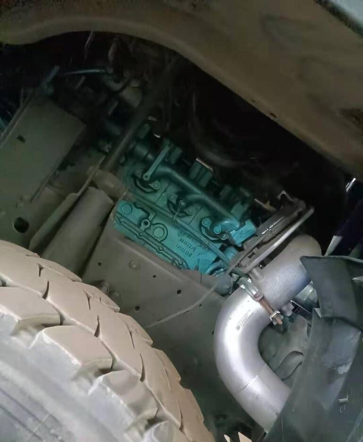 Sinotruk HOWO 375 6*4 Dump truck - Камион фургон: снимка 4 Sinotruk HOWO 375 6*4 Dump truck - Камион фургон: снимка 4