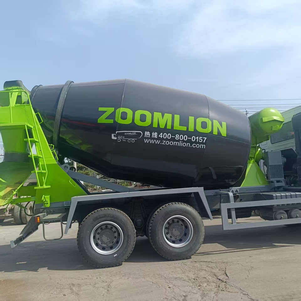 Бетоновоз Sinotruk HOWO 6*4 Concrete mixer truck: снимка 7